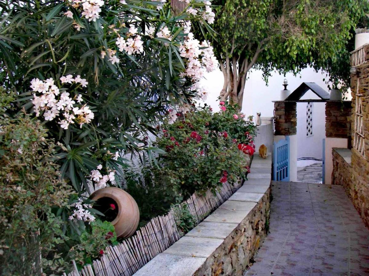 Virginia Studios Tinos Exterior photo